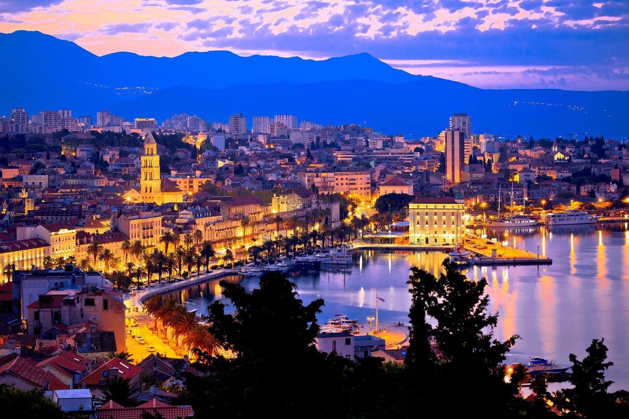 A Quiet Apartment With Balcony In Split Ngoại thất bức ảnh