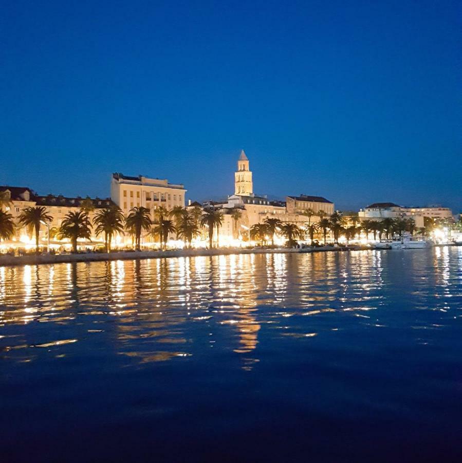 A Quiet Apartment With Balcony In Split Ngoại thất bức ảnh